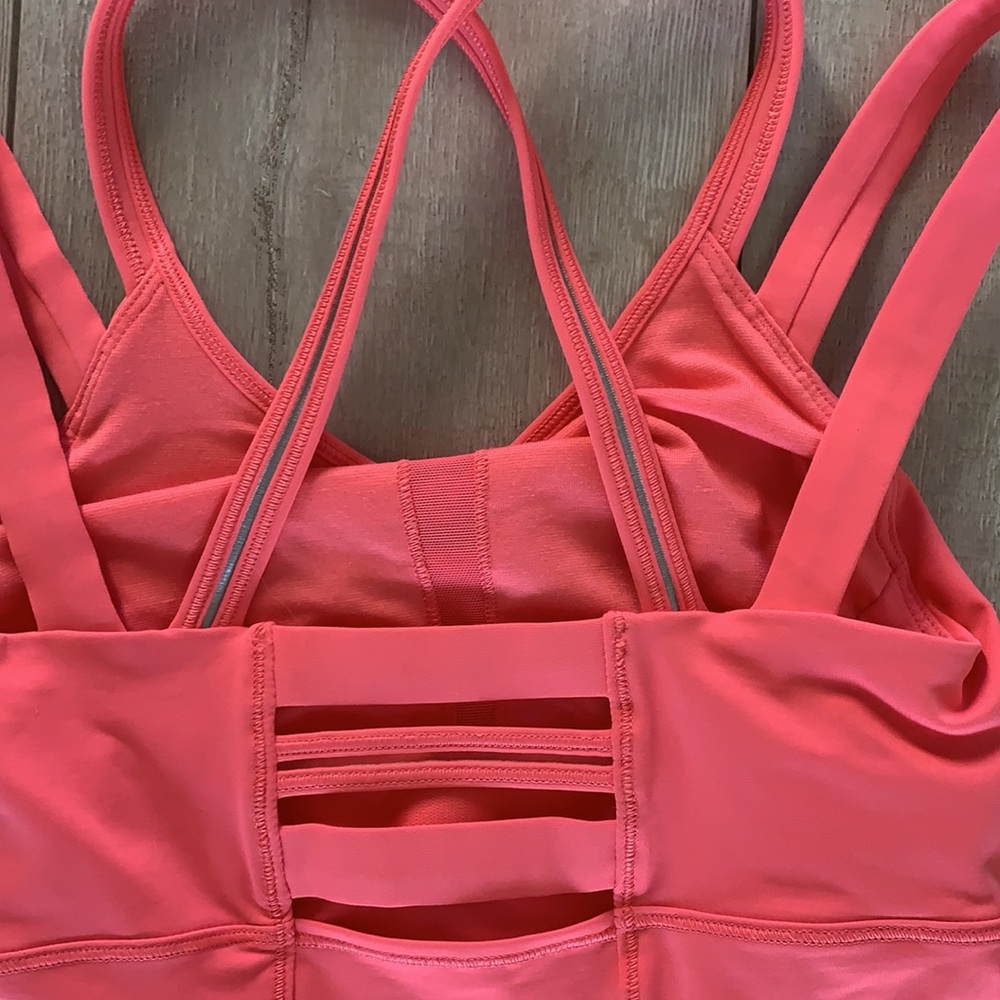 LULU LEMON HOT PINK TANK TOP SIZE 4 worn once - Picture 7 of 8